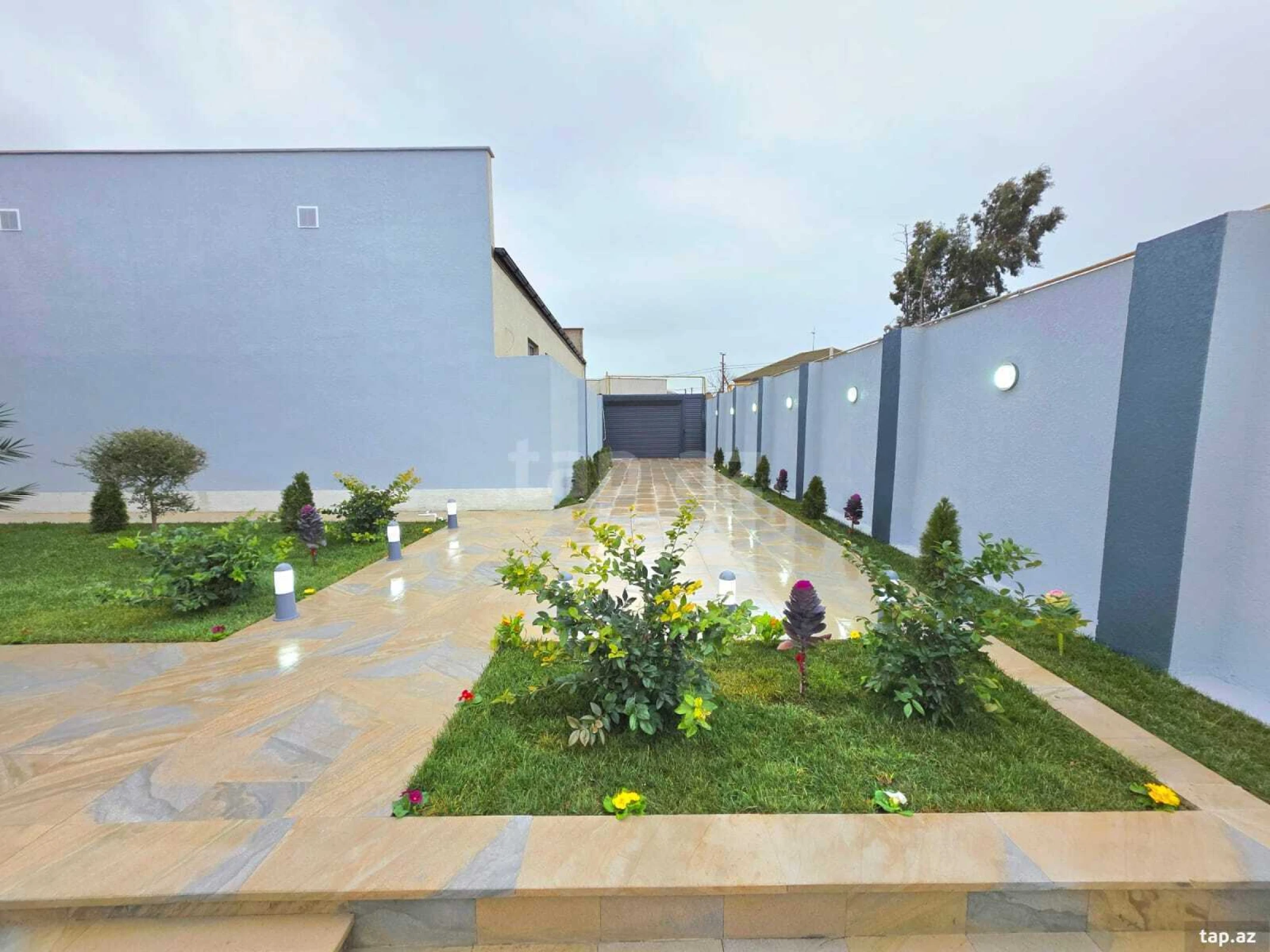 Satılır 4 otaqlı həyət evi