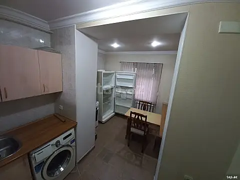 Kirayə verilir 2 otaqlı mənzil 80 m²