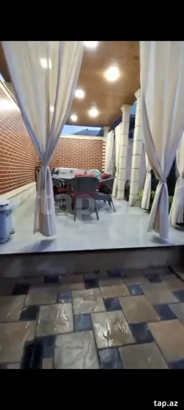 Satılır 4 otaqlı həyət evi