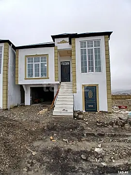 Satılır 5 otaqlı həyət evi 160 m²