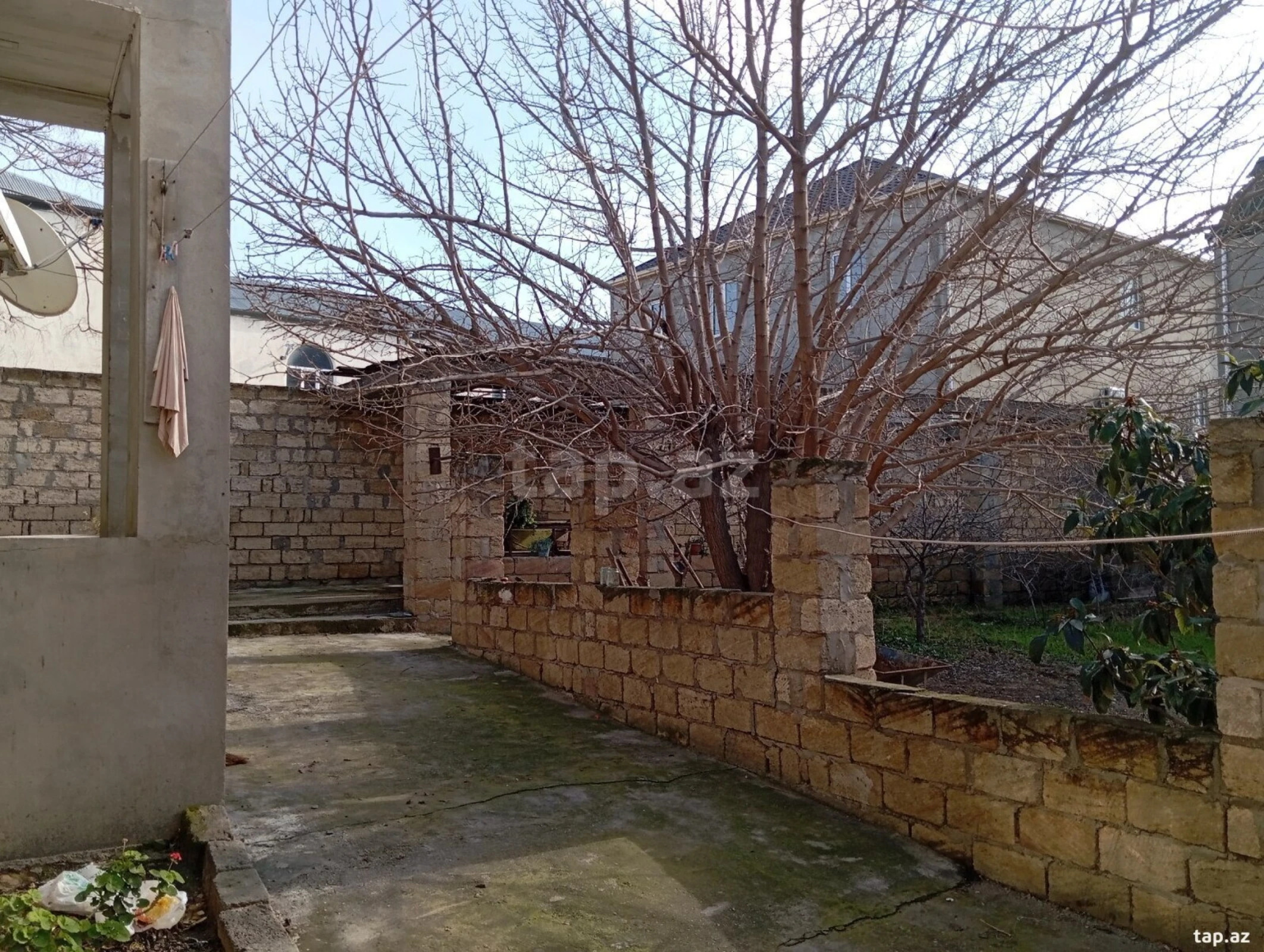 Satılır 4 otaqlı həyət evi