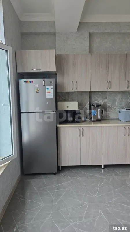 Satılır 3 otaqlı yeni tikili 73 m²