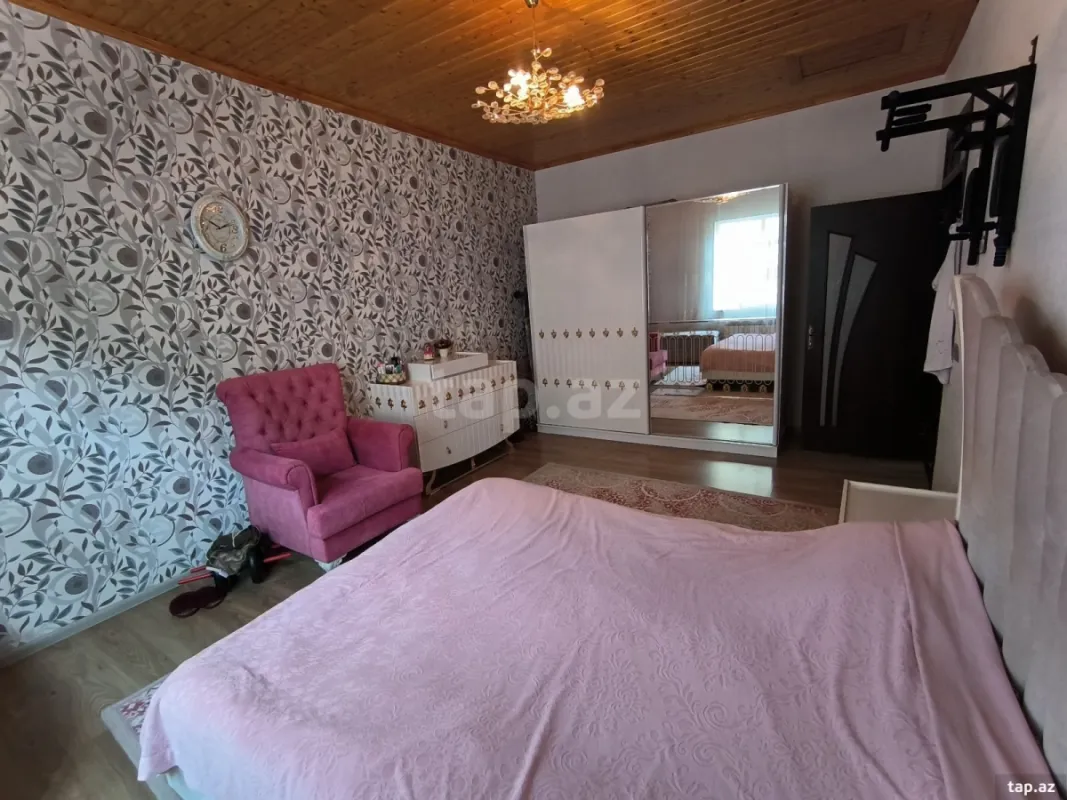 Satılır 4 otaqlı həyət evi