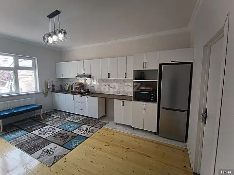 Satılır 4 otaqlı həyət evi