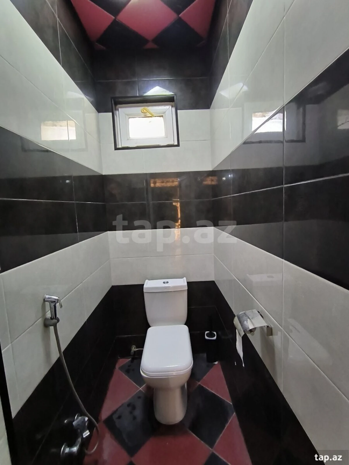 Satılır 4 otaqlı həyət evi