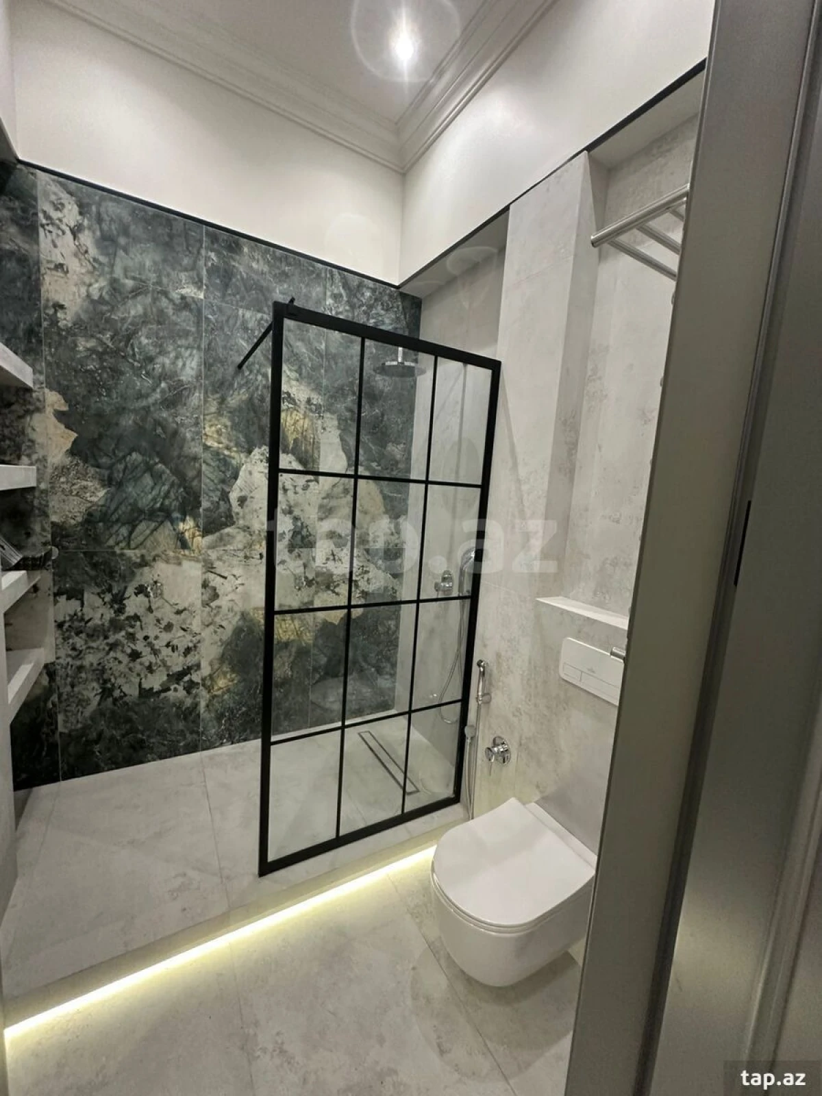 Kirayə verilir 4 otaqlı yeni tikili 125 m²