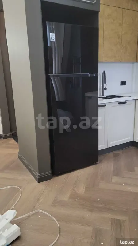 Kirayə verilir 4 otaqlı yeni tikili 125 m²