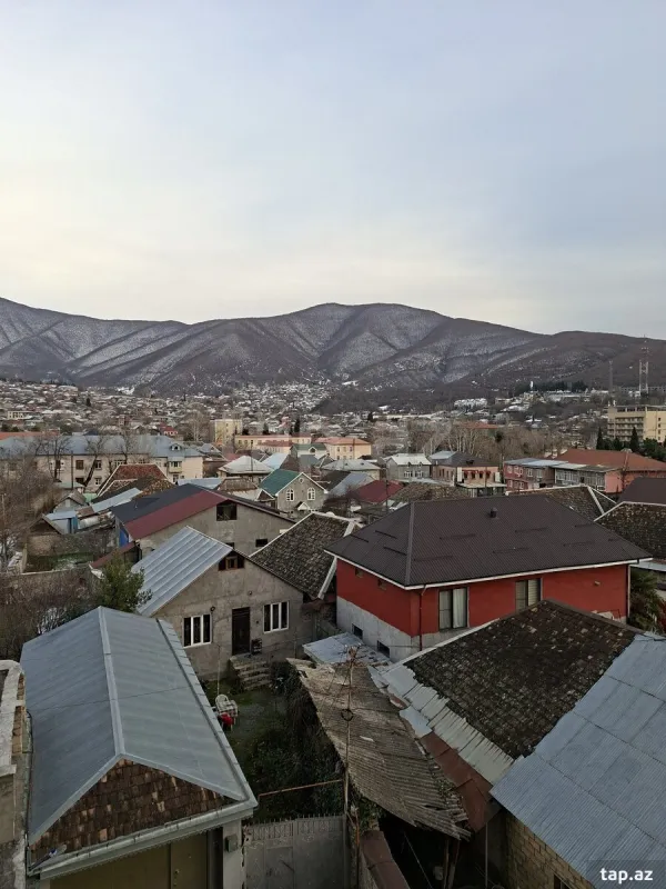 Satılır 3 otaqlı yeni tikili 134 m²