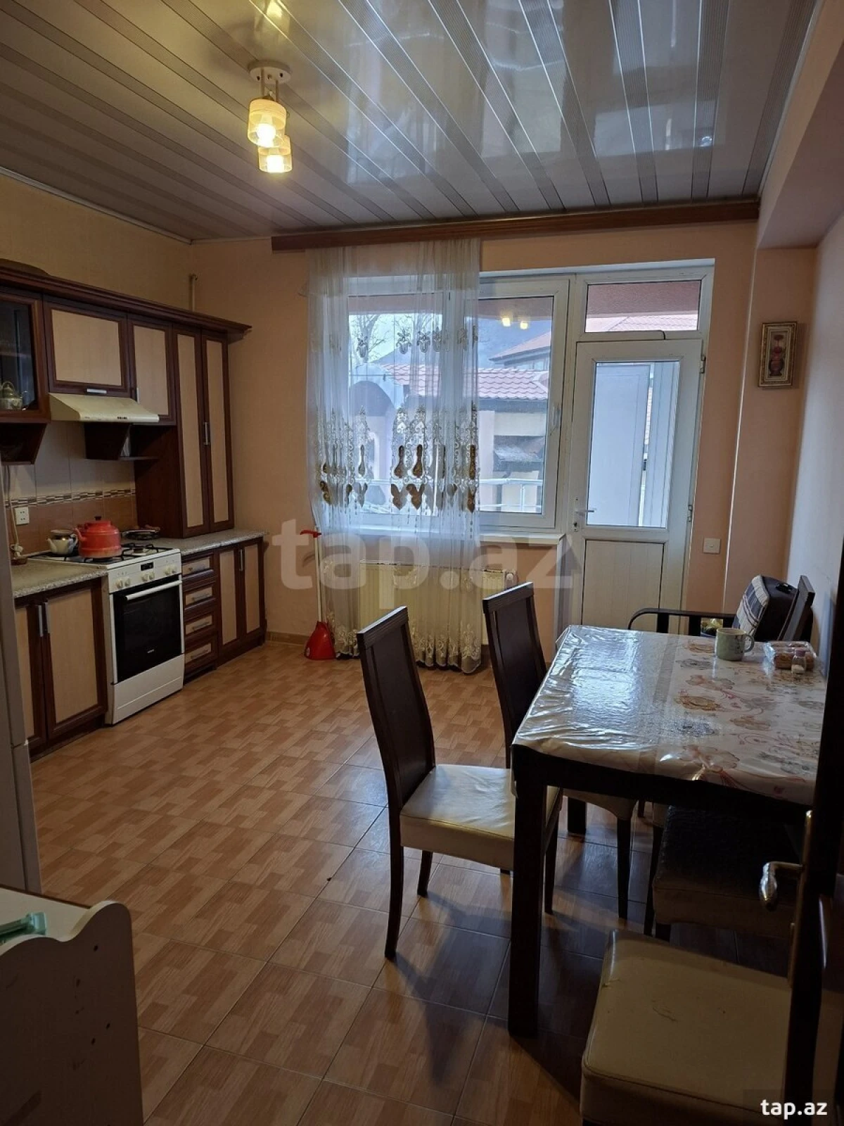 Satılır 3 otaqlı yeni tikili 134 m²
