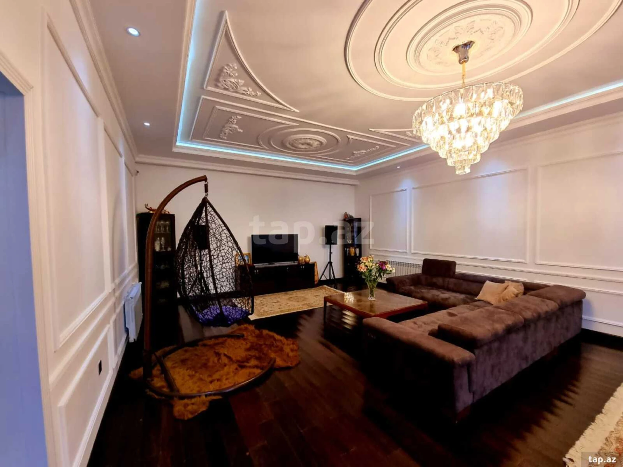 Satılır 6 otaqlı həyət evi 400 m²