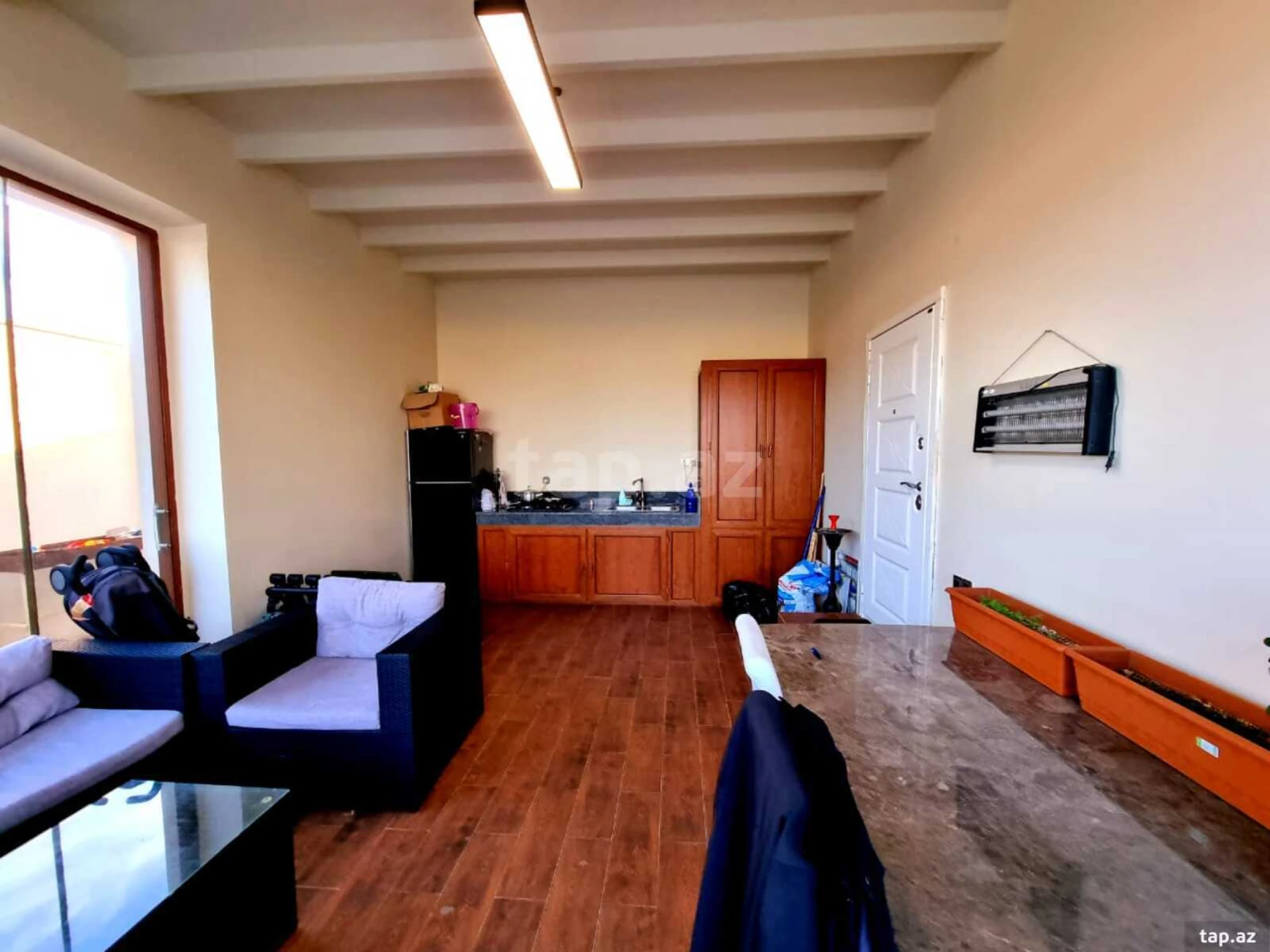 Satılır 6 otaqlı həyət evi 400 m²