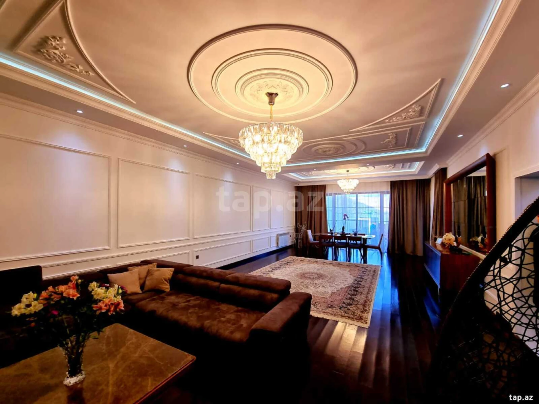 Satılır 6 otaqlı həyət evi 400 m²