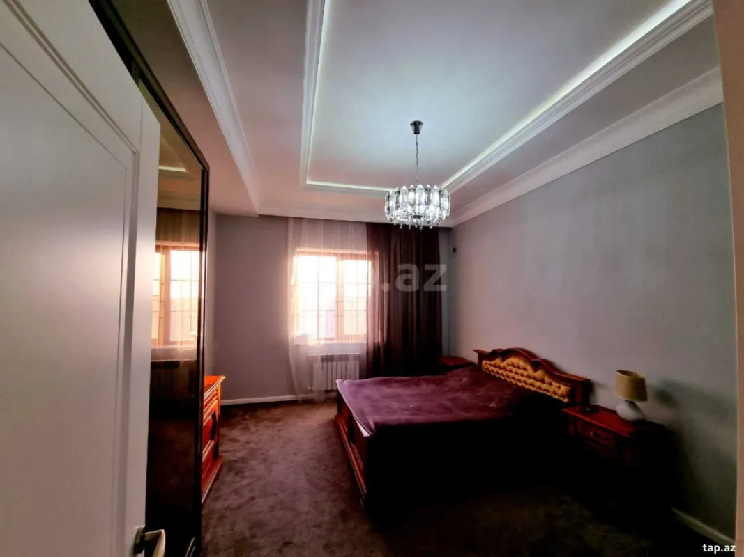 Satılır 6 otaqlı həyət evi 400 m²