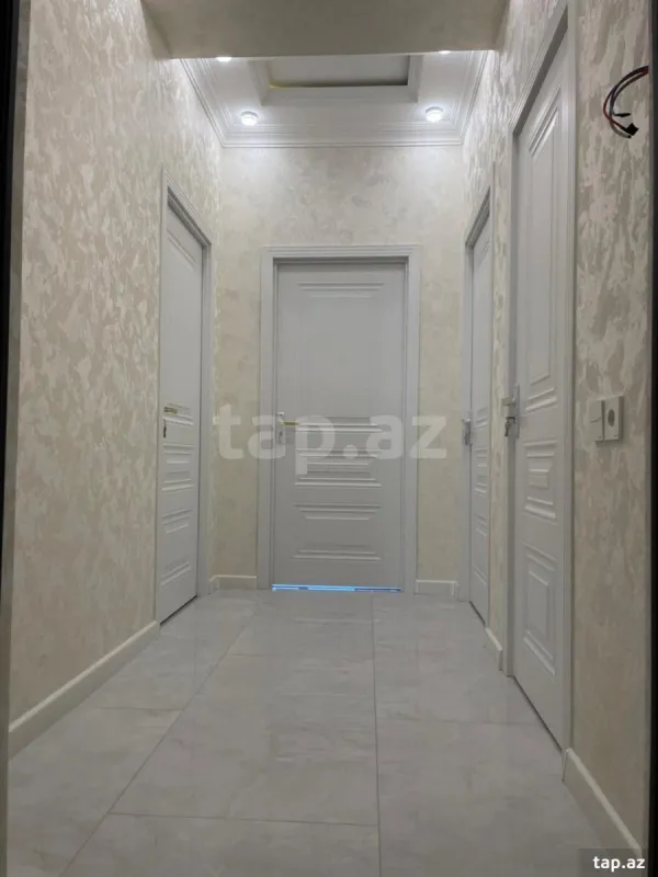 Satılır 2 otaqlı yeni tikili 68 m²