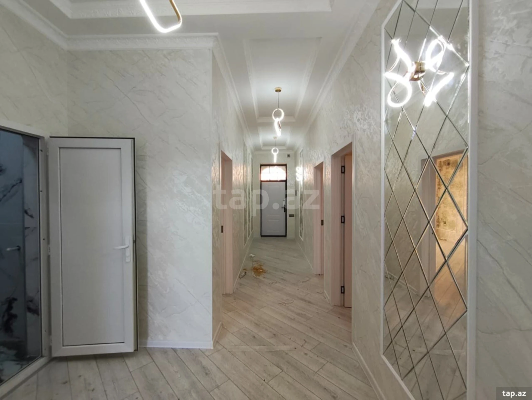 Satılır 4 otaqlı həyət evi