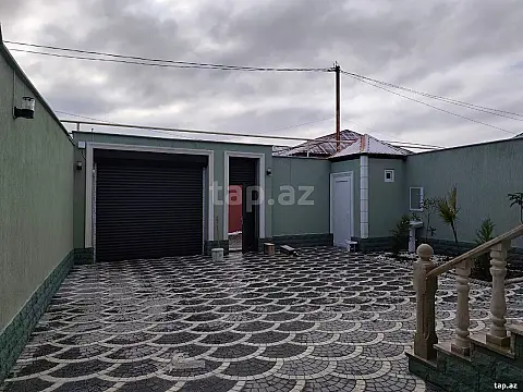 Satılır 4 otaqlı həyət evi