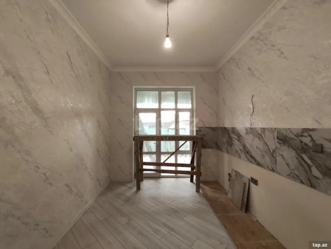 Satılır 4 otaqlı həyət evi