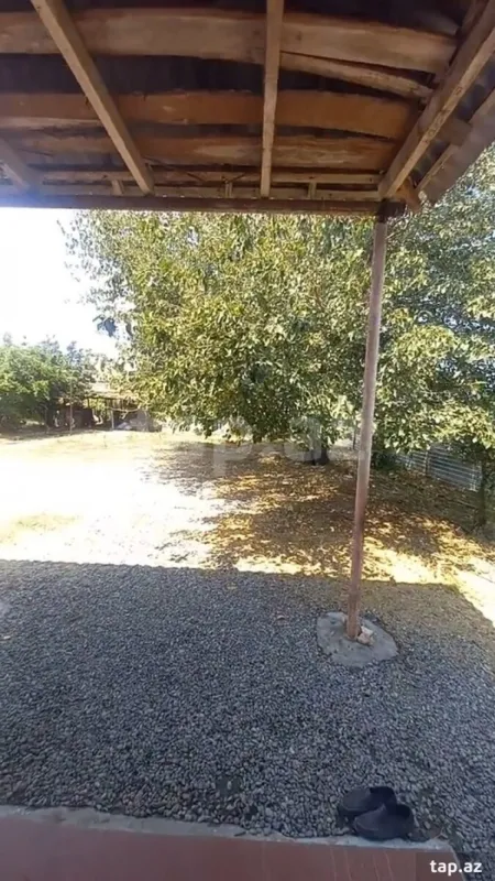Satılır 4 otaqlı həyət evi