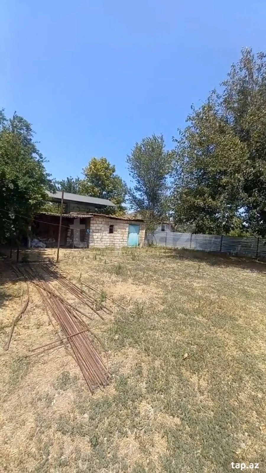 Satılır 4 otaqlı həyət evi