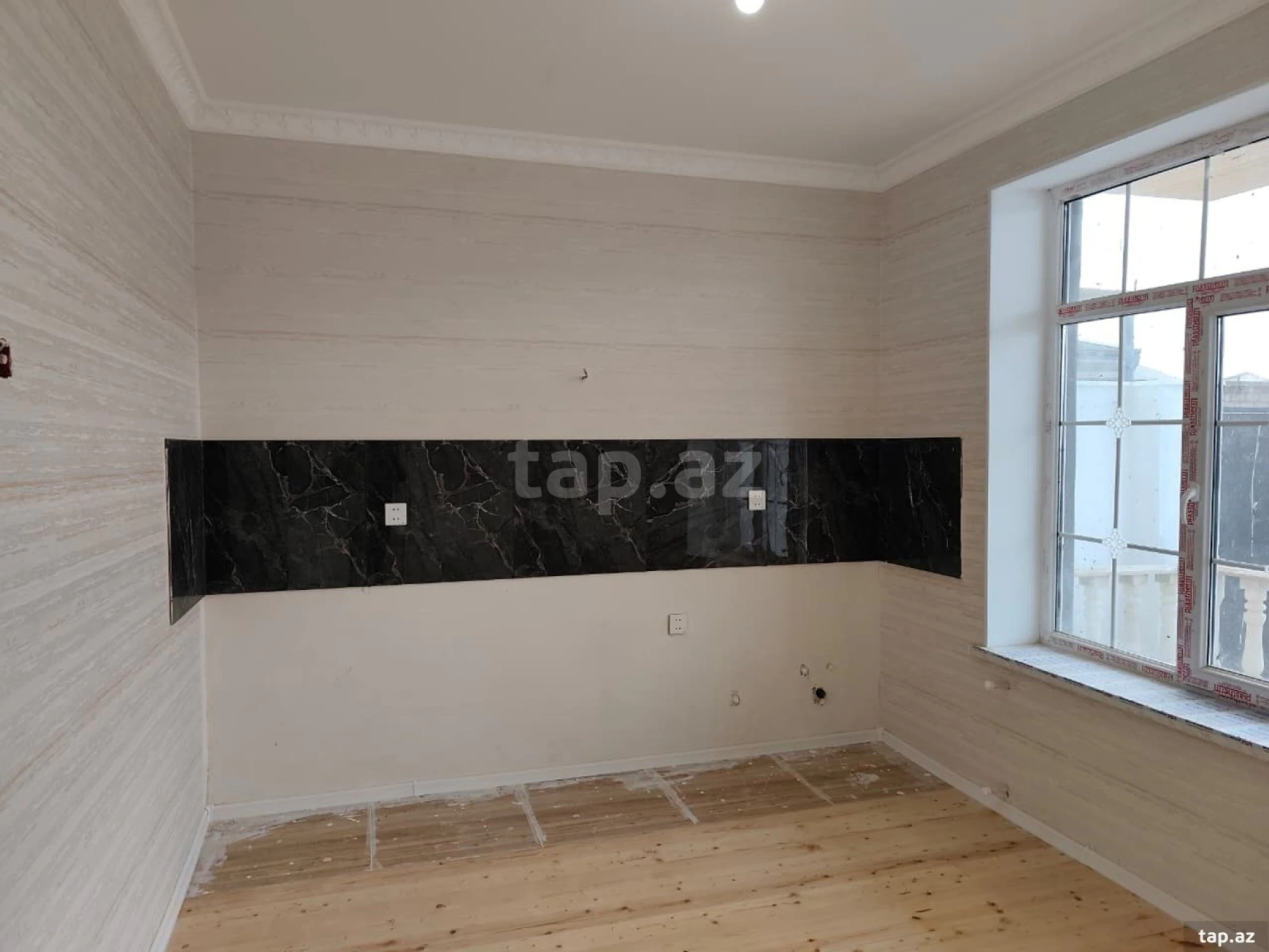 Satılır 3 otaqlı həyət evi