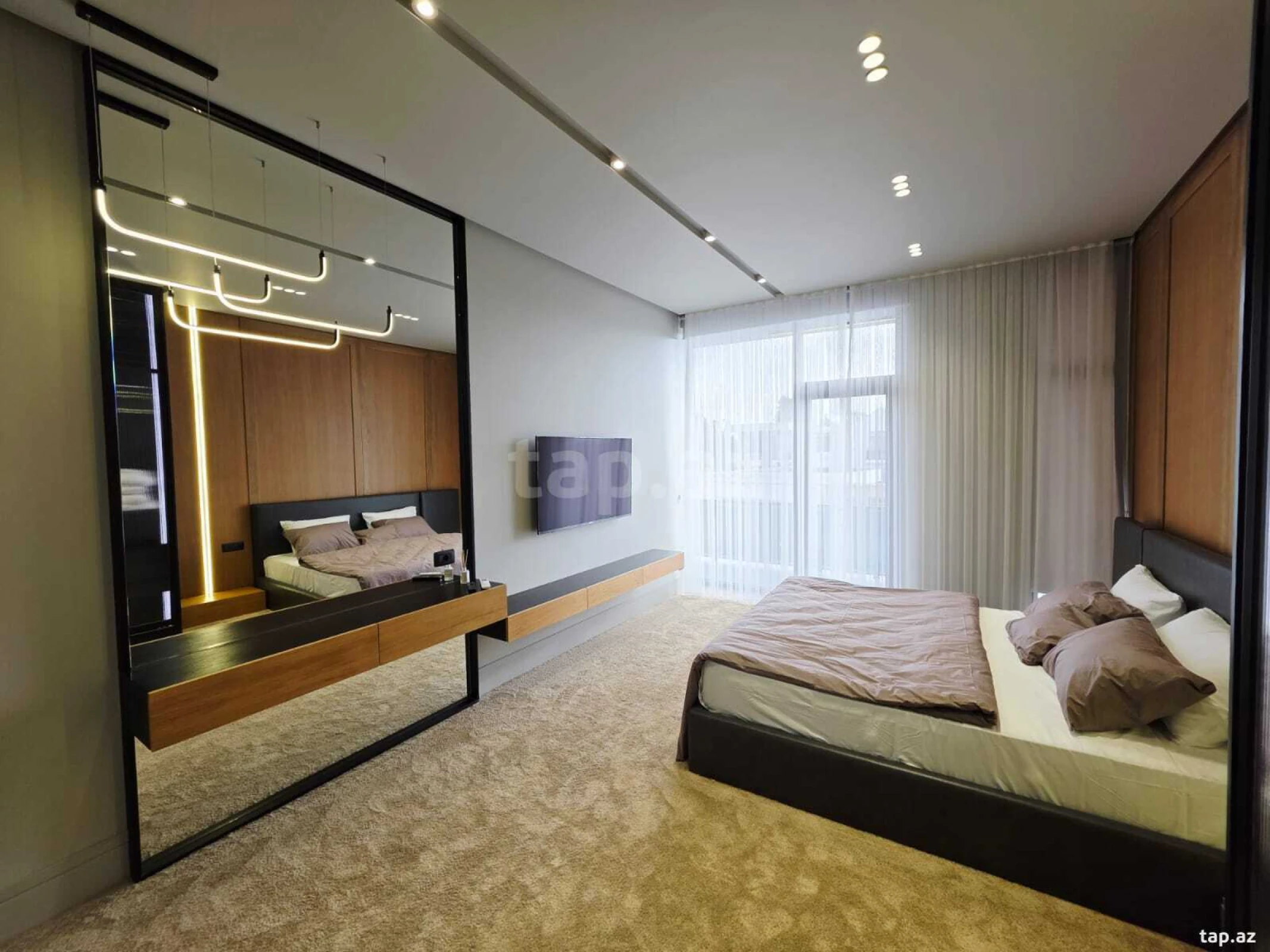 Satılır 4 otaqlı həyət evi 250 m²