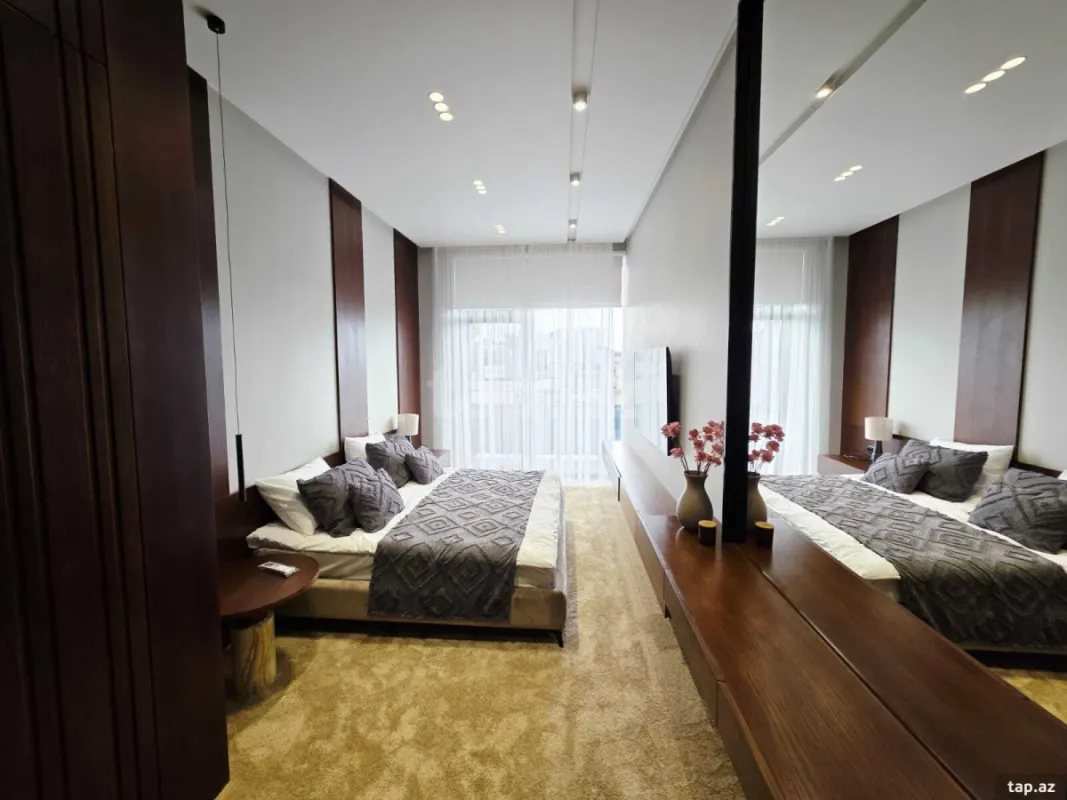 Satılır 4 otaqlı həyət evi 250 m²