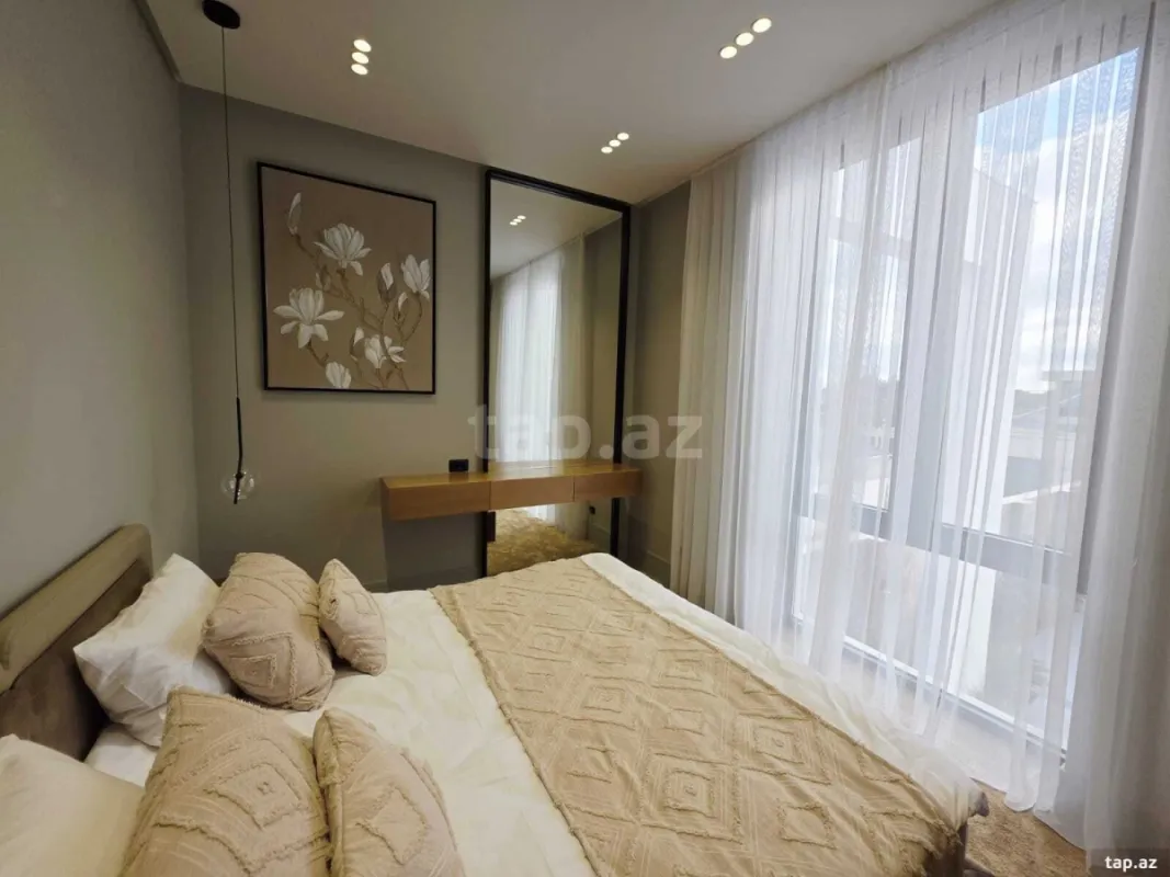 Satılır 4 otaqlı həyət evi 250 m²