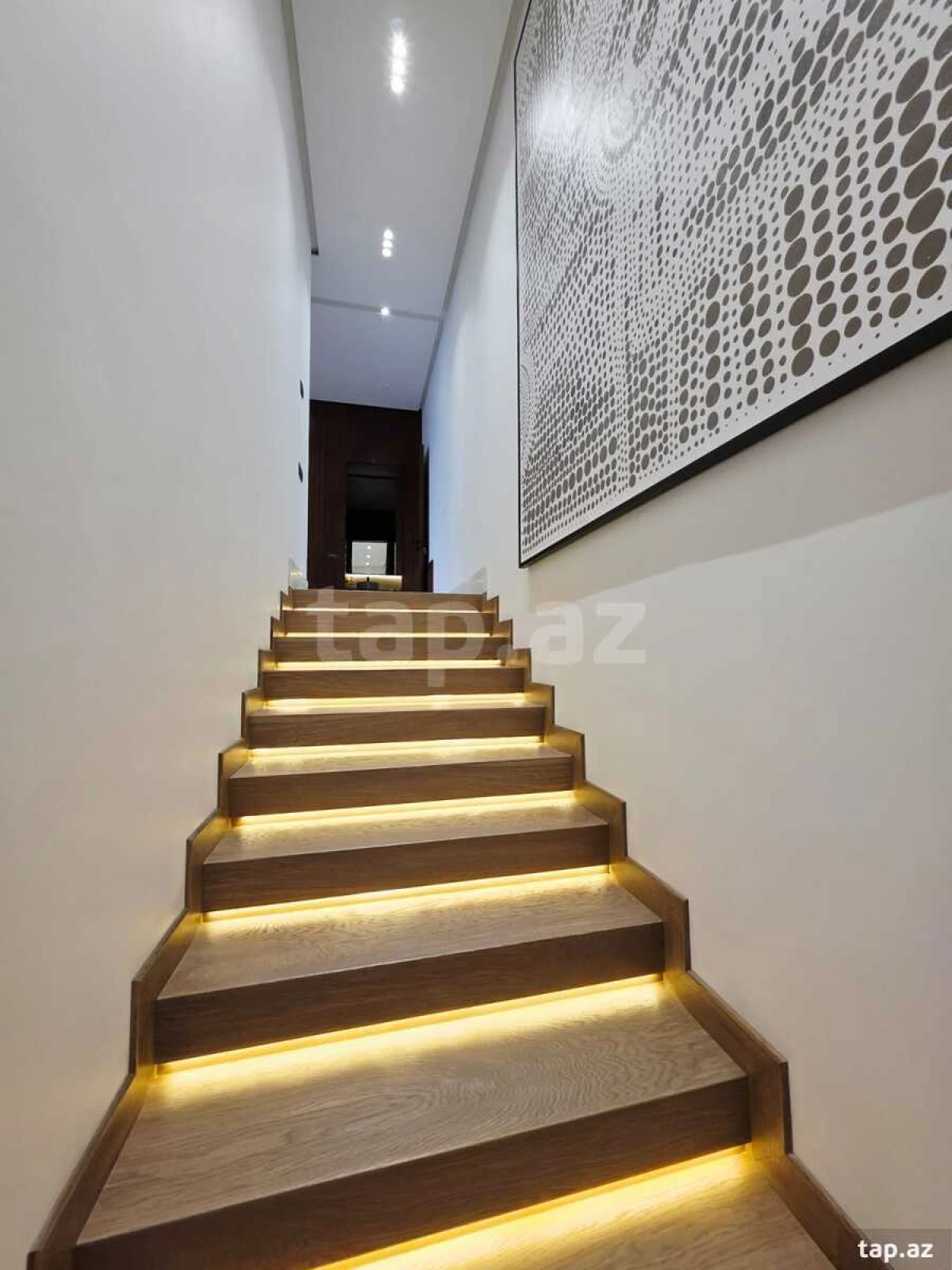 Satılır 4 otaqlı həyət evi 250 m²