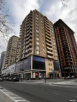 Satılır 3 otaqlı yeni tikili 136 m² — Bakı 3 otaq 136.00 m²