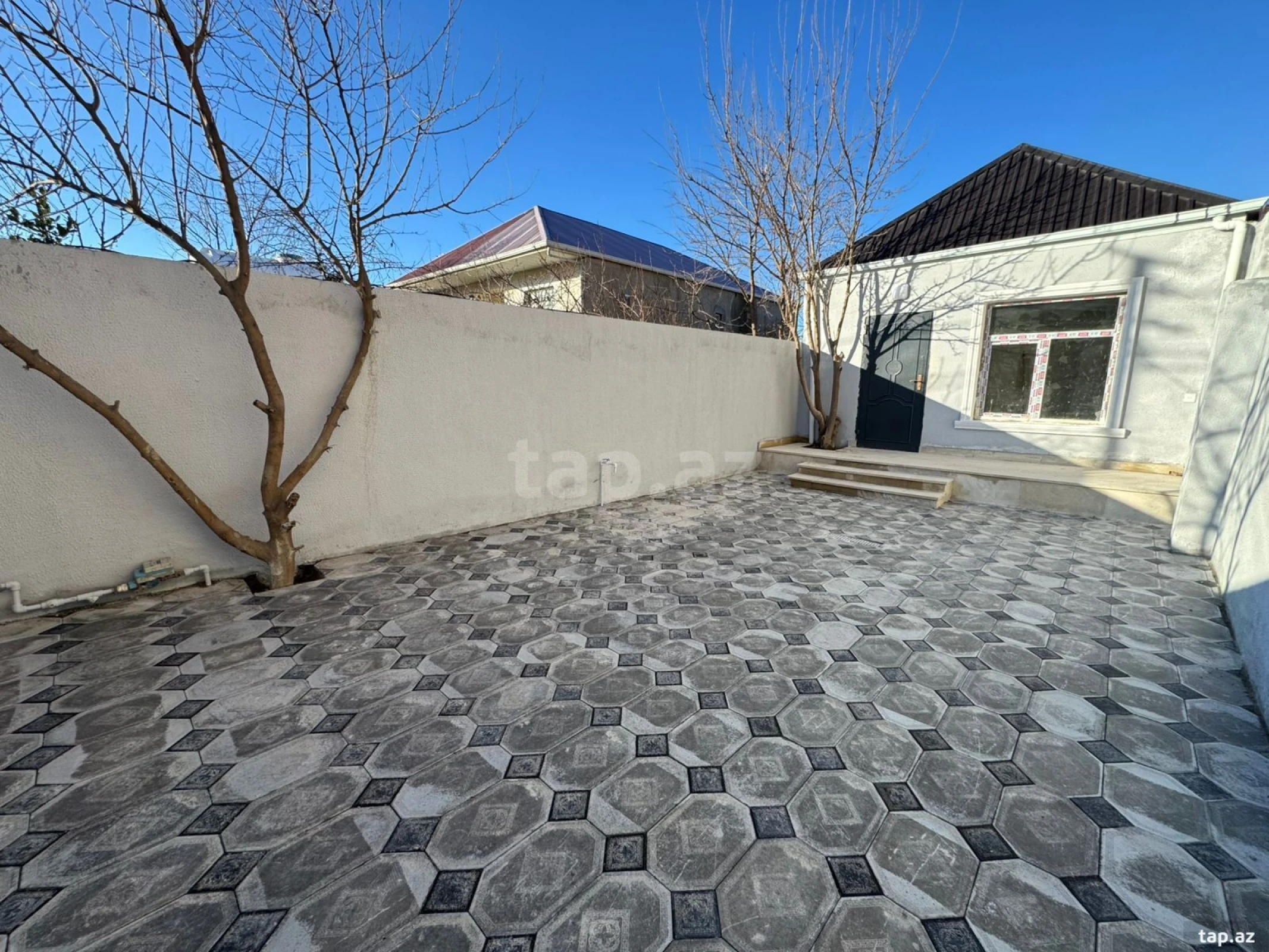 Satılır 3 otaqlı həyət evi