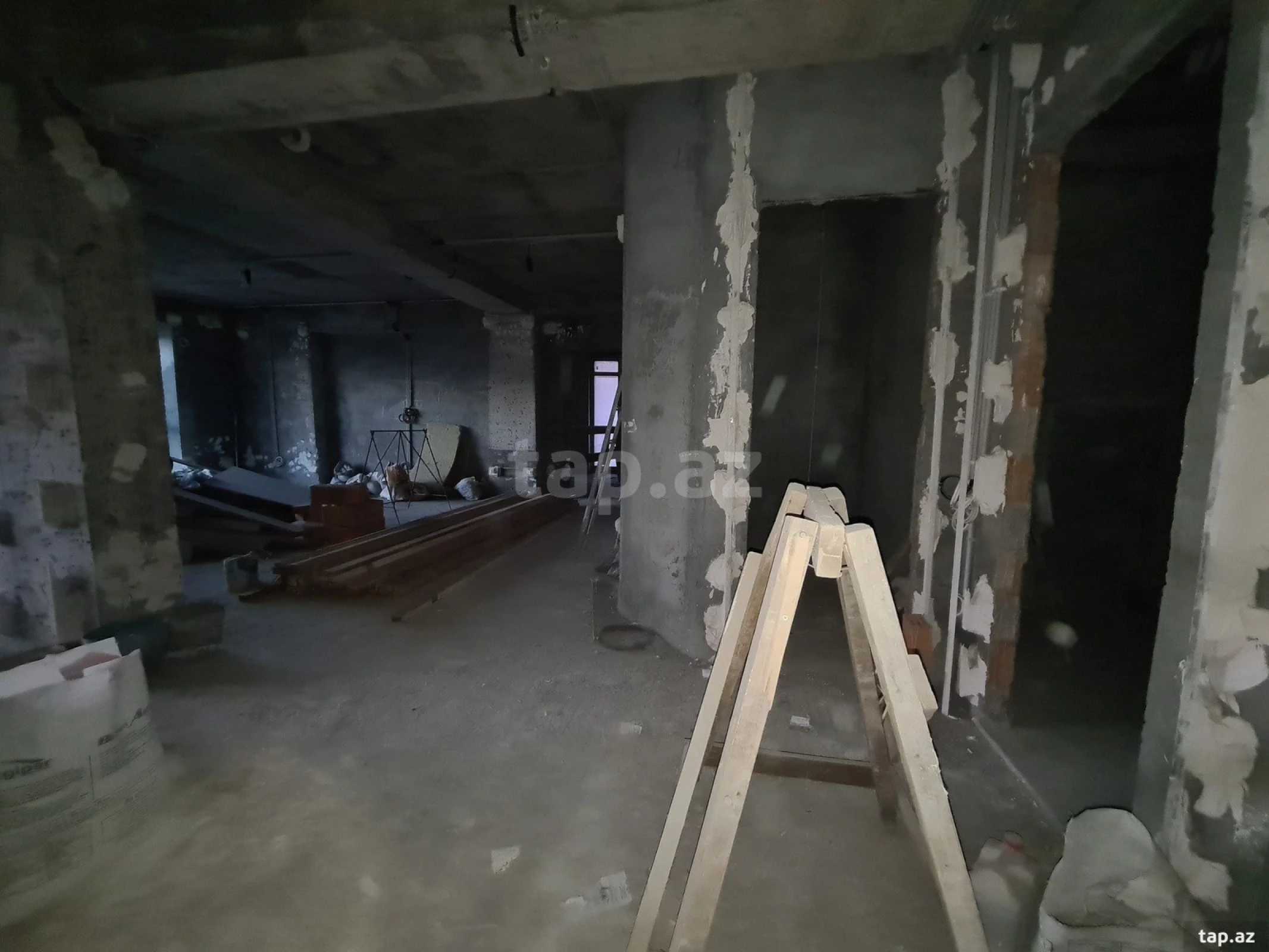 Satılır 3 otaqlı yeni tikili 155 m²