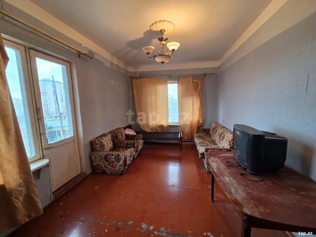 Satılır 1 otaqlı mənzil 50 m²