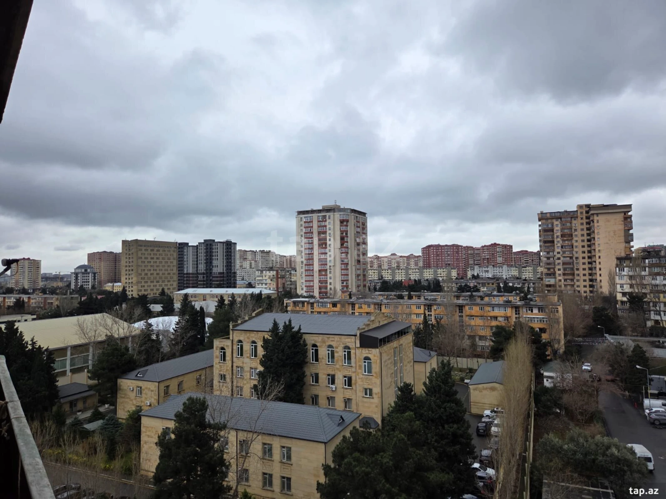 Satılır 1 otaqlı mənzil 50 m²