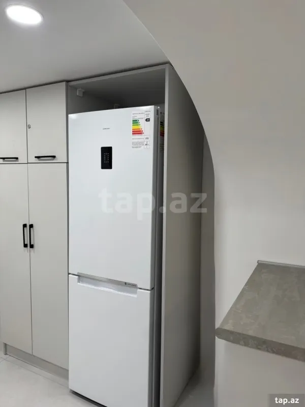 Kirayə verilir 1 otaqlı yeni tikili 50 m²