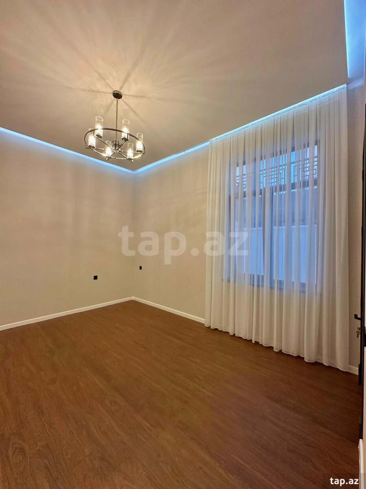 Satılır 5 otaqlı həyət evi