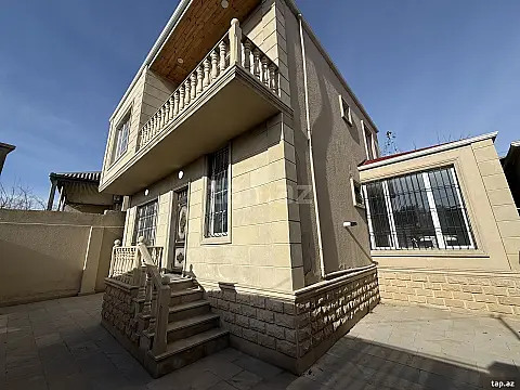 Satılır 5 otaqlı həyət evi 200 m²
