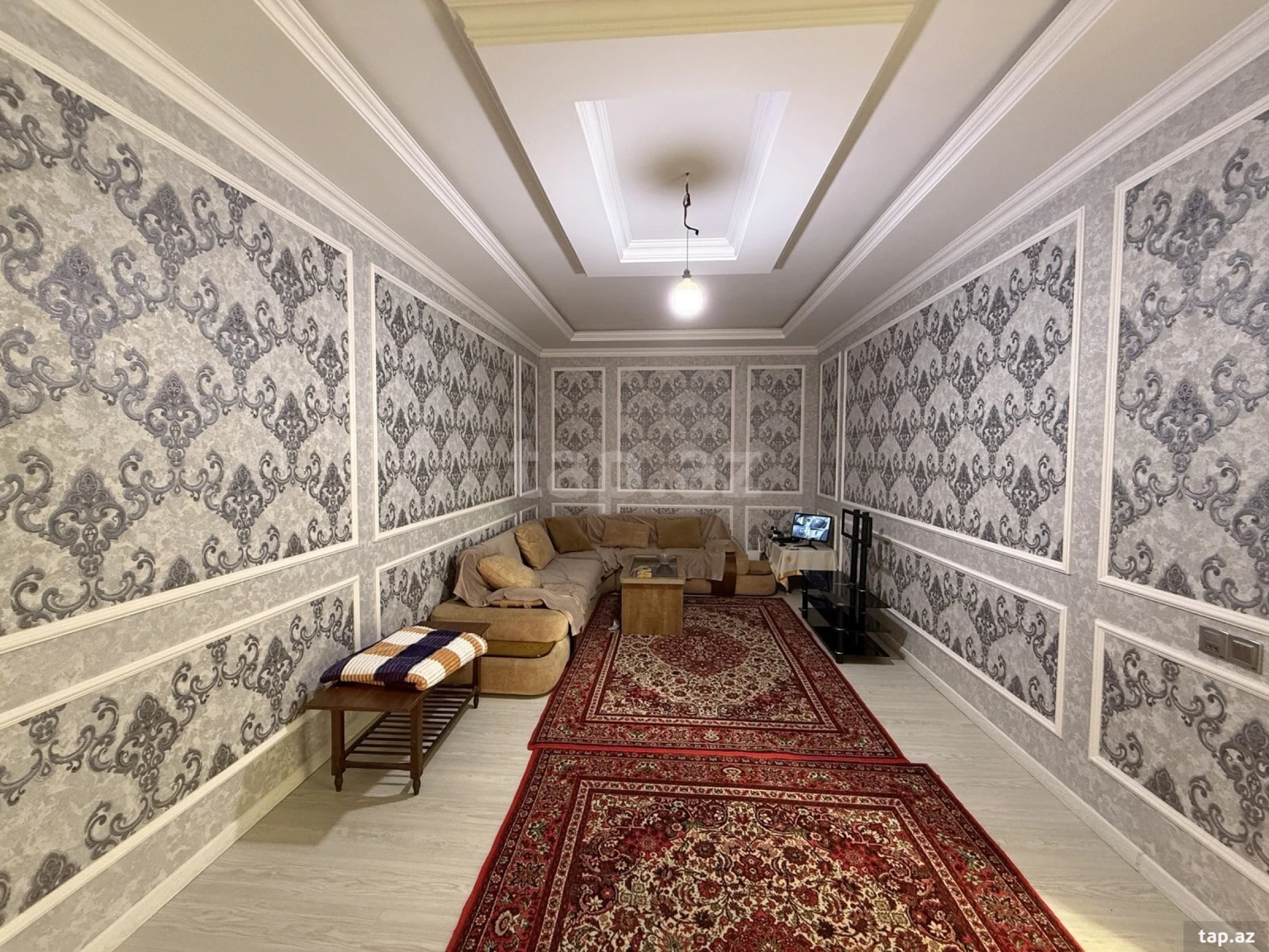 Satılır 5 otaqlı həyət evi 200 m²