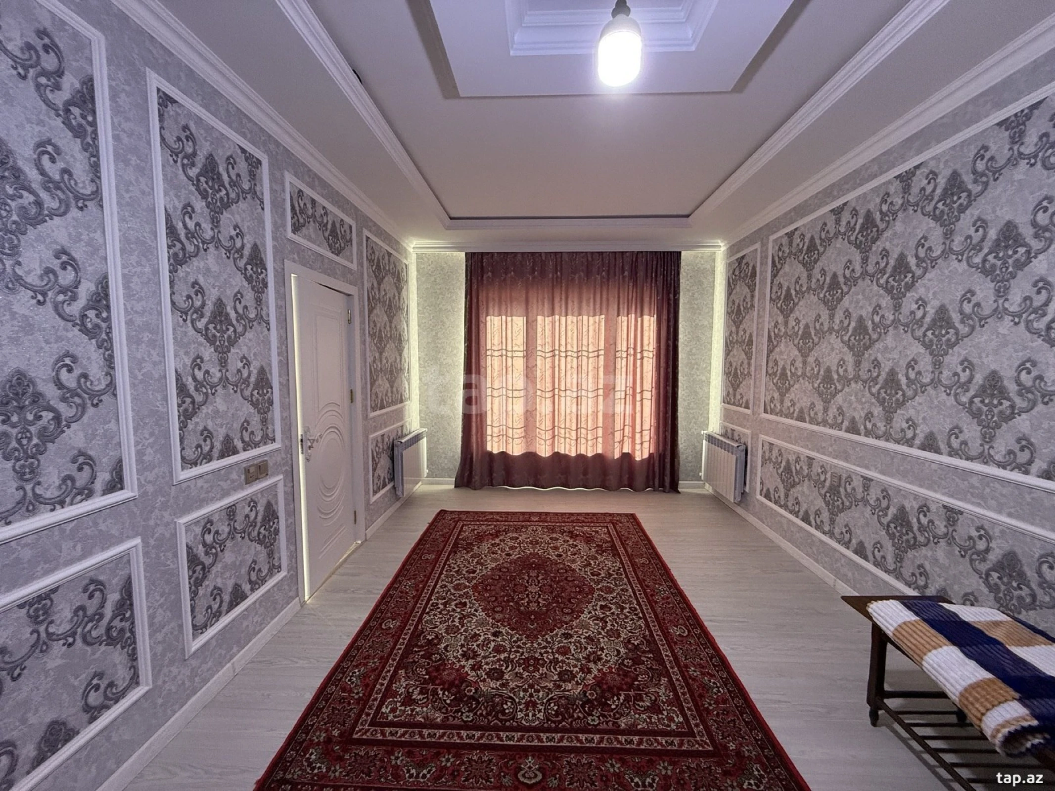 Satılır 5 otaqlı həyət evi 200 m²