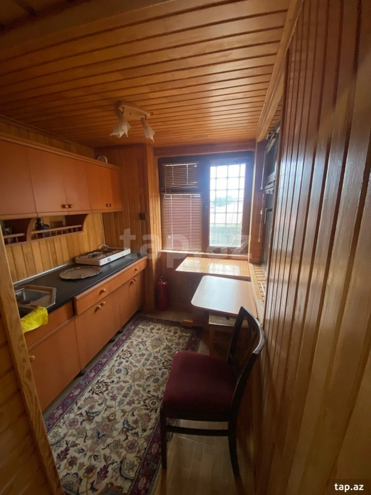 Satılır 14 otaqlı həyət evi