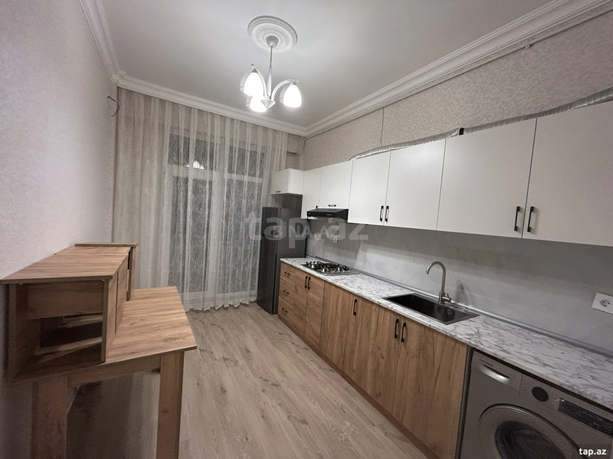 Kirayə verilir 3 otaqlı yeni tikili 80 m²