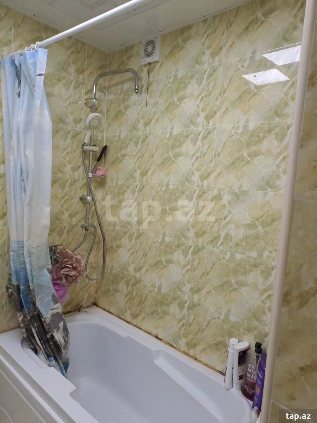 Satılır 3 otaqlı yeni tikili 90 m²