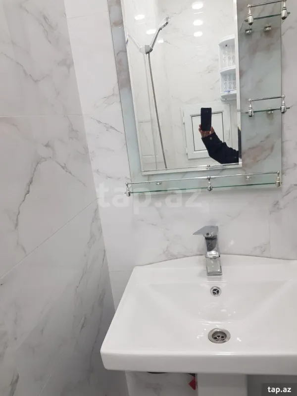 Satılır 1 otaqlı mənzil 30 m²