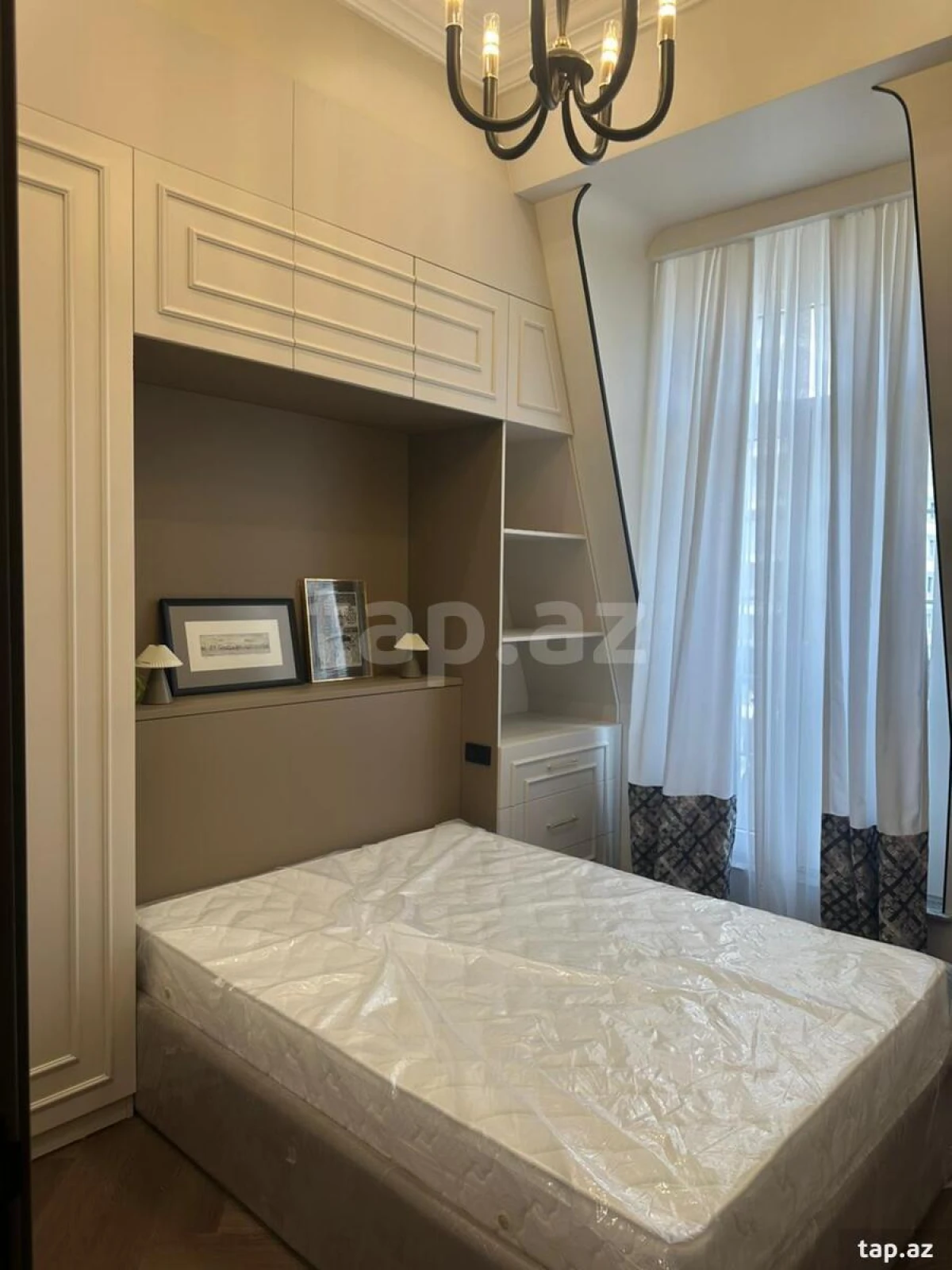 Kirayə verilir 4 otaqlı yeni tikili 120 m²