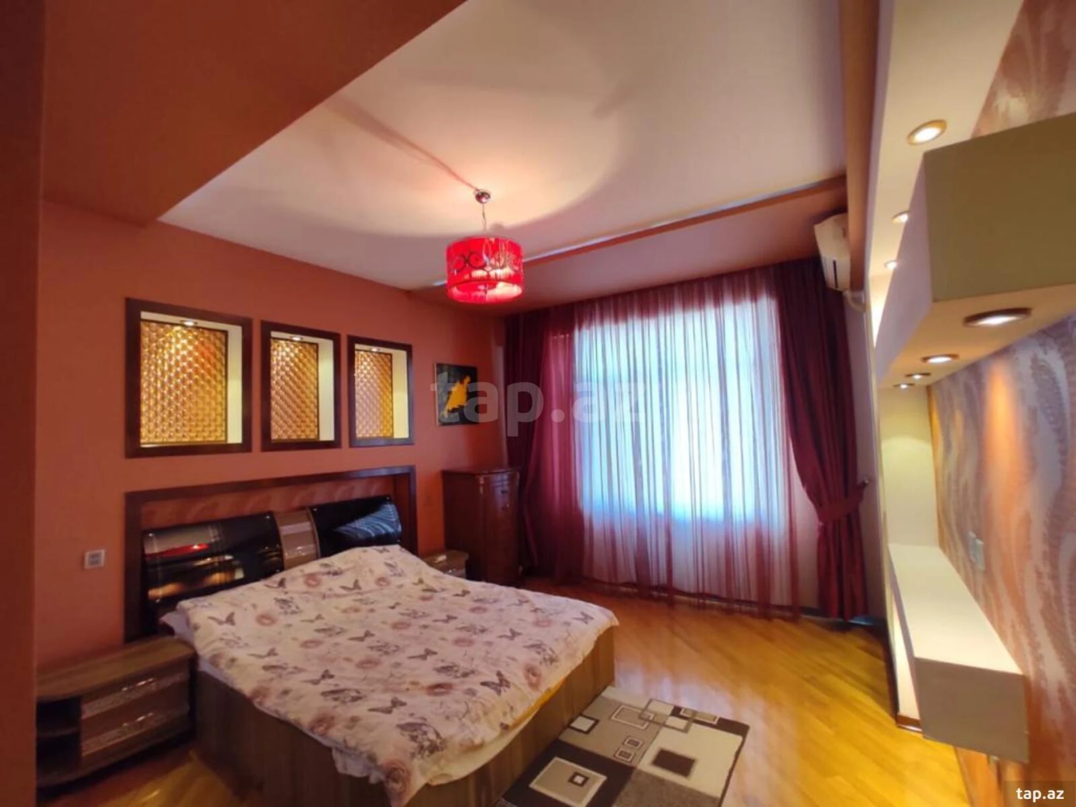 Kirayə verilir 3 otaqlı yeni tikili 120 m²