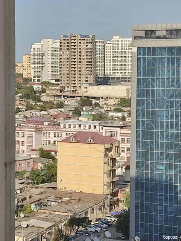 Kirayə verilir 3 otaqlı yeni tikili 120 m²