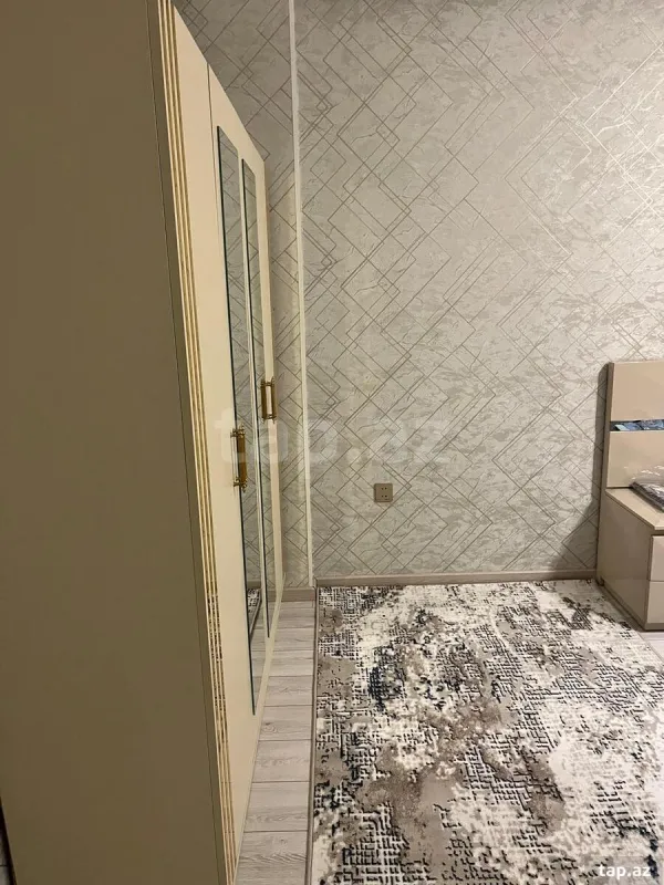 Kirayə verilir 2 otaqlı yeni tikili 85 m²