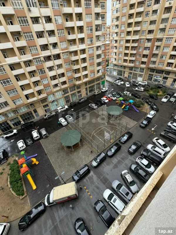 Kirayə verilir 2 otaqlı yeni tikili 85 m²