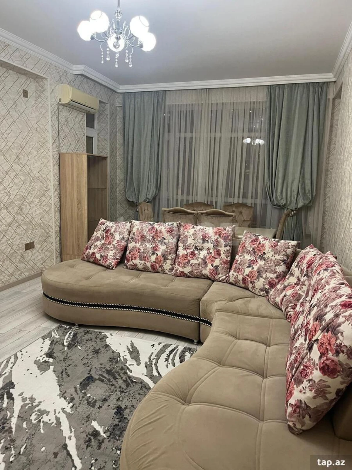 Kirayə verilir 2 otaqlı yeni tikili 85 m²