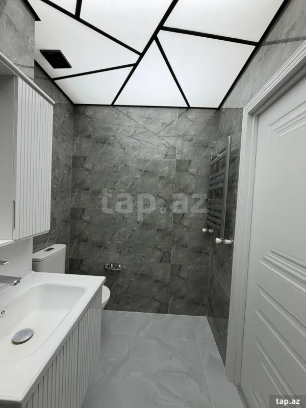 Satılır 3 otaqlı yeni tikili 90 m²