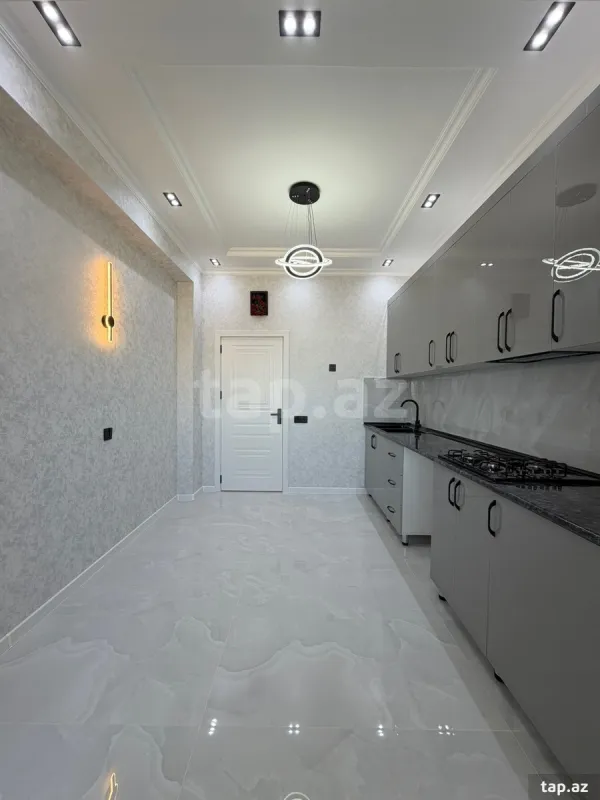 Satılır 3 otaqlı yeni tikili 90 m²